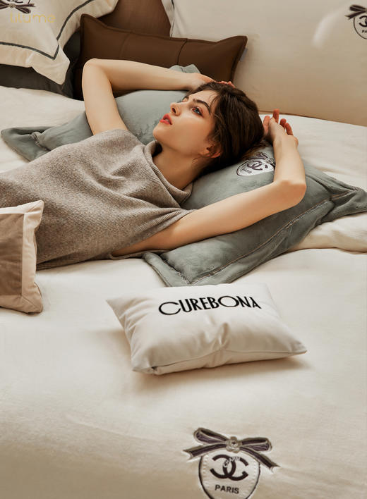 利路米秋季新款超细牛奶绒保暖四件套谢丽尔白 商品图1