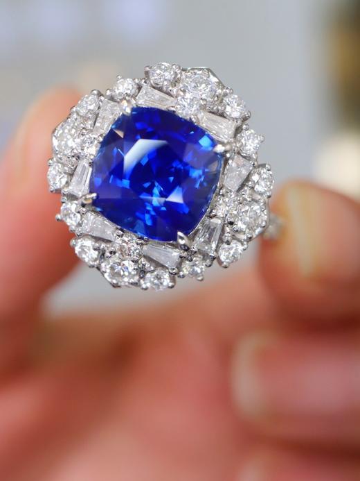 皇家蓝蓝宝石戒指 3.59ct 商品图1