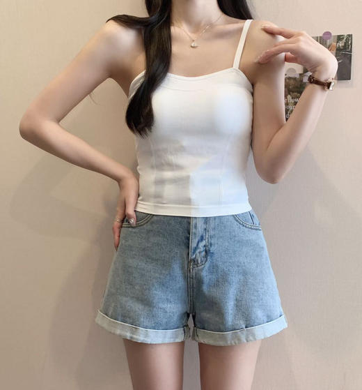 <曾小咸推荐> 可调节肩带背心 日常59/件 今天活动价 29.99/件  50/2件！【预售款，预计3-15天发货】 商品图4