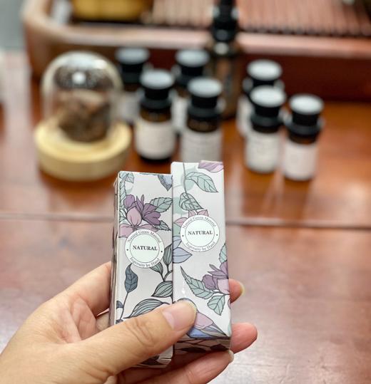 【麦麦定制天然唇膏丨有亲子款】无科技狠活，香精色素添加剂，是一款老少皆宜、孕妈妈都能放心用的好唇膏！天然成份，手工制作，安全健康！对干燥、开裂、起皮、唇炎等都有很好的修复作用！一份2支！【BM-X】 商品图3