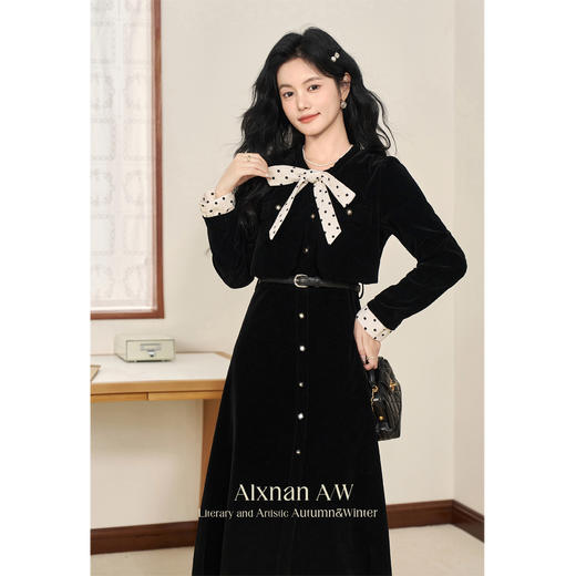 鹿向南「黑珍珠」2025秋冬法式连衣裙女气质收腰丝绒假两件长裙 商品图1