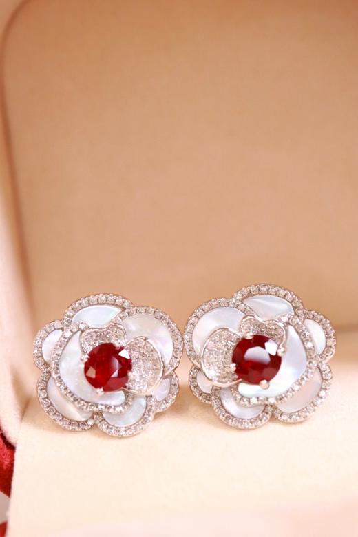 18K无烧红宝石耳钉鸽血红 1.6ct 商品图2