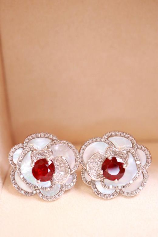 18K无烧红宝石耳钉鸽血红 1.6ct 商品图4