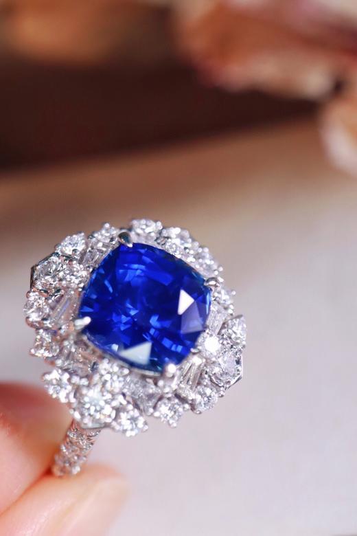 皇家蓝蓝宝石戒指 3.59ct 商品图0