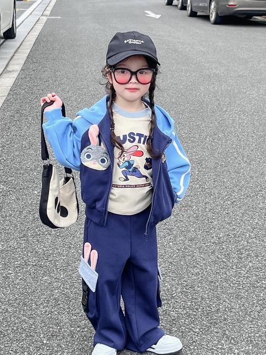 ☺️朱迪兔子🐰警官报道❗️【伊泺杉兔子警官三件套】🥰出门会被问爆的一款套装🔥 ♥️打底衫➕连帽外套➕工装裤➕青春气息瞬间拉满！ 商品图3