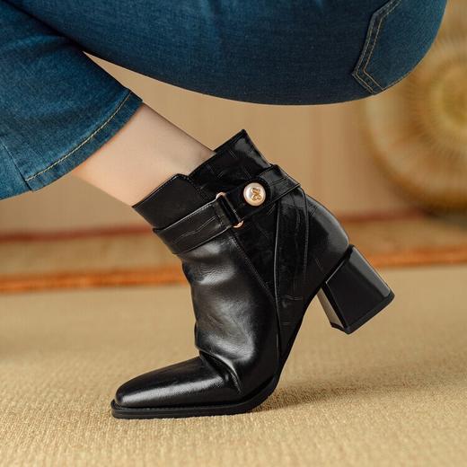 【预售7天】简约时装靴方头粗跟高跟女靴，金属扣牛皮百搭短靴NJMK&K1167 商品图4