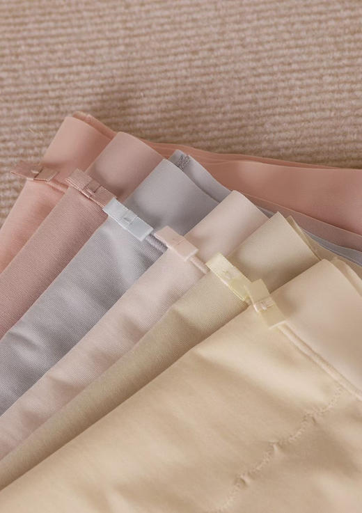 80S莫代尔蚕丝7A抗菌女内裤，桑蚕丝裆部+7A级抗菌，吸湿透气，有效抑制三大细菌滋生，比普通抑菌更持久，反复水洗依能抑菌，为你打造好的私处环境，更健康。 商品图2