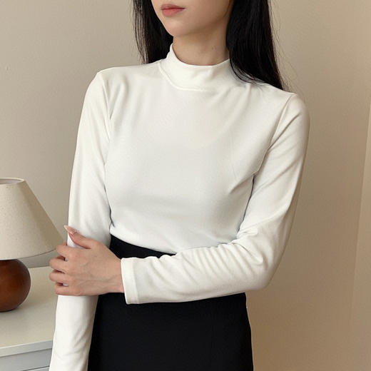 【秋季新款】打底衫女秋冬内搭高级感可外穿上衣女软糯亲肤显瘦纯色柔感打底衫 商品图0