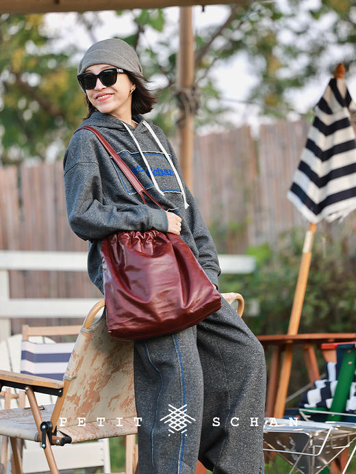 PETIT SCHAN小闪 CLO#609 Roam 漫游 日本进口针织面料品牌字母毛巾绣休闲连帽卫衣 商品图3