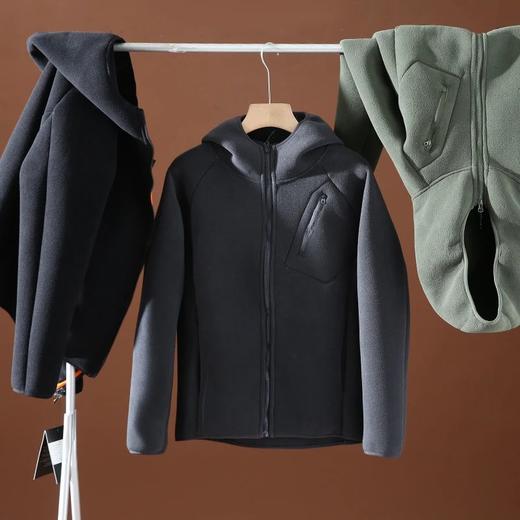 一件过冬 500克重加厚连帽摇粒绒外套 商品图0