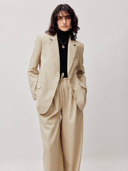 LIYIHAN 24秋精纺羊毛西装套装女职场2件套平驳领宽松刺绣高级感 商品图1