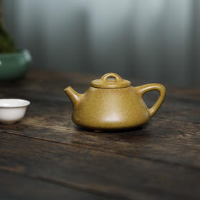 【青山特惠】宜兴 原矿高温段泥 子冶石瓢 全手工紫砂壶 .230cc 方勤平【国工】