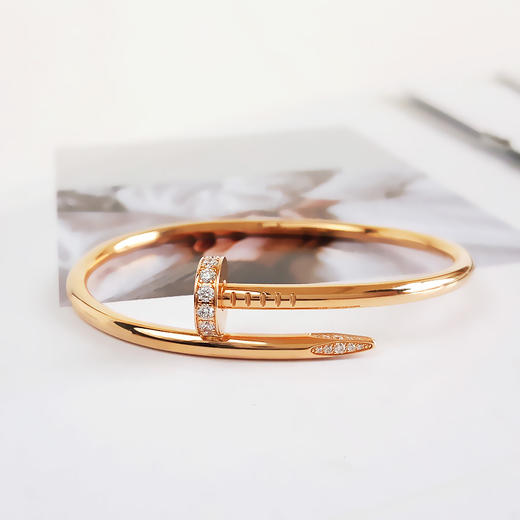 【95新】Cartier卡地亚JUSTE UN CLOU系列B604851718K玫瑰金镶头尾钻粗版钉子手镯17号中性款现售价：58500！021024NJS03 商品图3