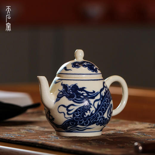 问鼎天石窑白陶泥元青花梨形壶（龙）（缺货） 商品图0