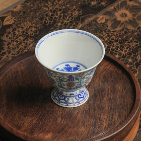 涂杏花斗彩莲托梵文高足杯