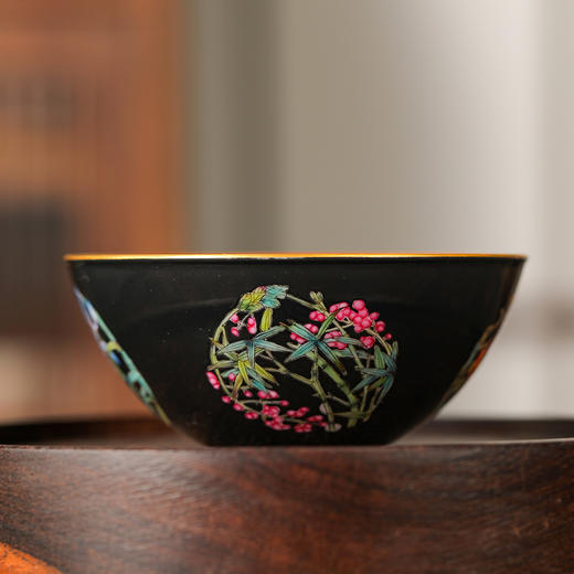 溢珍堂黑地梅兰竹菊卧足杯 商品图6