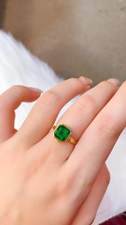 18k金镶祖母绿戒指2.83ct 商品图4