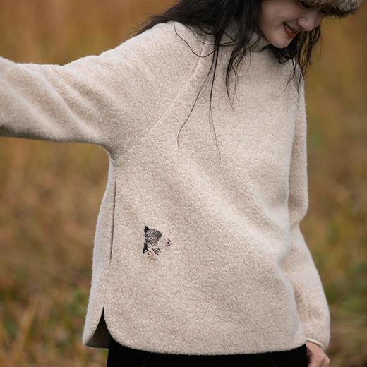 牧衣游原创 羊毛混纺羊羔毛套头衫女冬保暖简约宽松毛绒上衣 雾里 商品图1