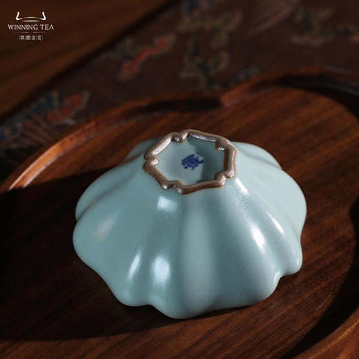 问鼎汝瓷收藏款天青葵花杯 商品图2