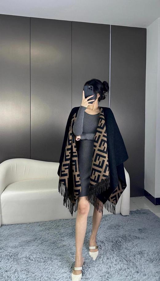 芬迪双面羊毛羊绒混纺斗篷（CB） 商品图0