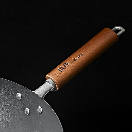 【夏天的陈小舒】神田 （KANDA）铁神系列三代纤维纹中式无涂层炒锅 30/33cm &保温杯随机 商品图7