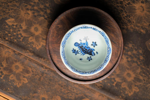 莲画堂红绿彩鱼藻压手杯 商品图5