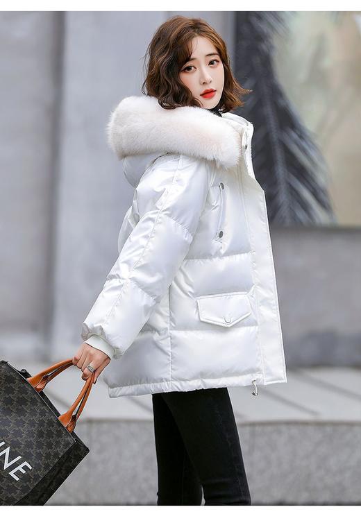 【温暖大毛领！时尚短款加厚羽绒服】免洗羽绒服女短款新款韩版时尚亮面白鸭绒宽松鸭绒服保暖外套，大口袋设计，时髦美观 温暖双手。ry 商品图7