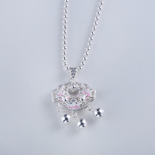 【宏艺珠宝】荷花双鱼·足银链坠 商品图2