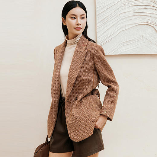 玳莎人字纹毛呢厚西装女2024年冬季新款职业通勤高级感复古外套  ED37302 商品图1