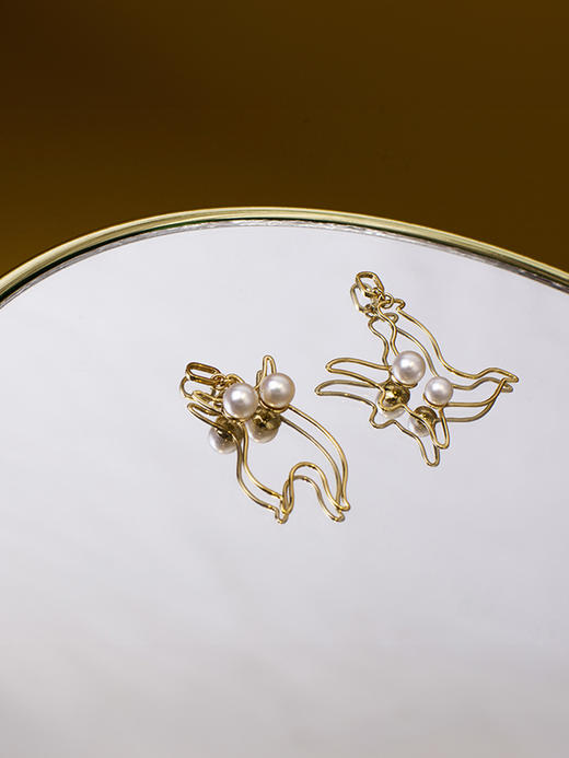 （RED）LUCINE 鹿鸣珠宝 |【艺术家系列】跳舞的女人吊坠 商品图1