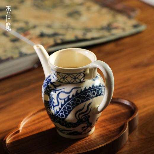 问鼎天石窑白陶泥元青花执壶公杯（龙） 商品图1