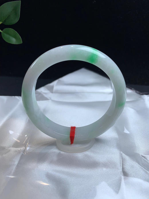 611343，57飘阳绿正圈手镯，12.-8mm，清新细条正圈，飘阳绿色 商品图3