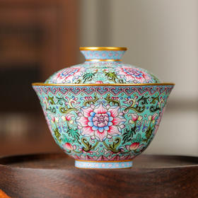 溢珍堂绿地寿字纹图案盖碗