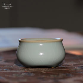 问鼎汝瓷收藏款天青小香炉杯