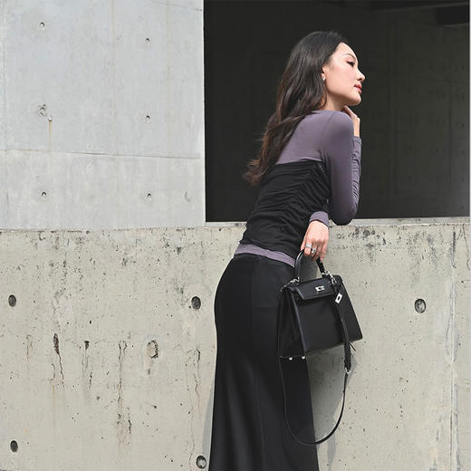 【顺丰包邮】81234 洛诗琳设计感圆领撞色抹胸长袖T恤打底上衣2013 商品图3