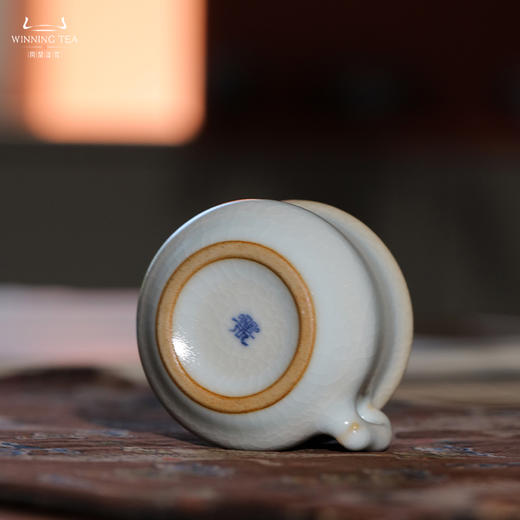 问鼎汝瓷收藏款月白鱼把缸杯（单耳） 商品图2