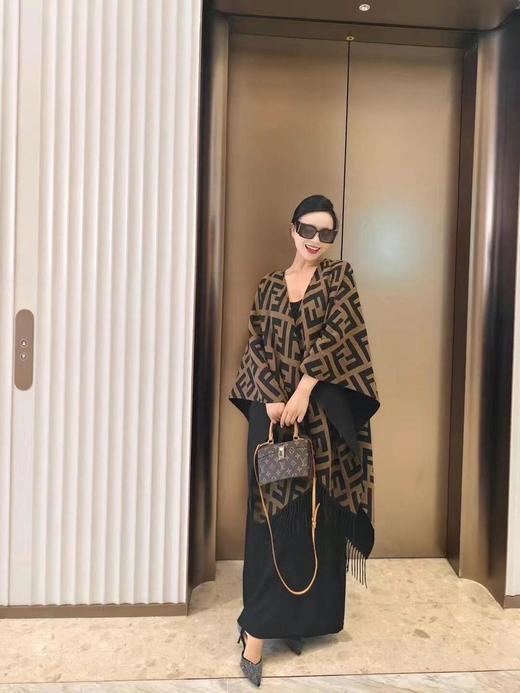 芬迪双面羊毛羊绒混纺斗篷（CB） 商品图3