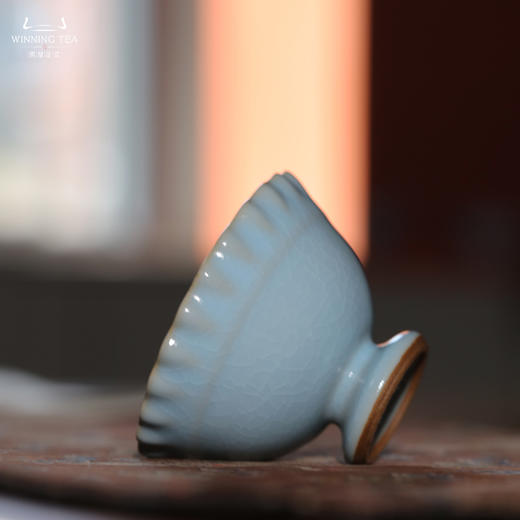 问鼎汝瓷收藏款传统天青月光杯 商品图1