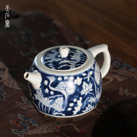 问鼎天石窑白陶泥元青花井栏壶（一路莲科） 商品图2