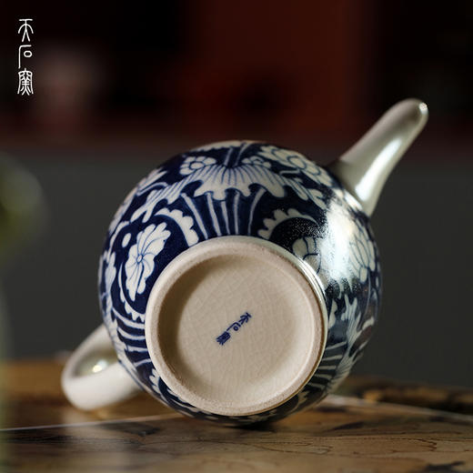 问鼎天石窑白陶泥元青花执壶公杯（一路莲科） 商品图5