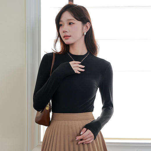 【时尚百搭，温暖！柔软更舒适】温柔典雅，气质高贵。舒适防菌，细腻肌感。百搭洋气，修身显瘦。2024新款打底衫女，时尚保暖必备！ 商品图5