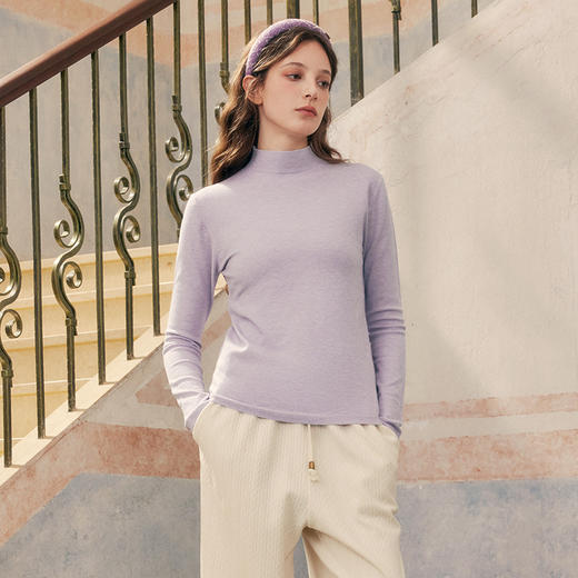 两三事 巡梦诗人 2024秋季新款百搭半高领打底衫长袖针织衫女 商品图1
