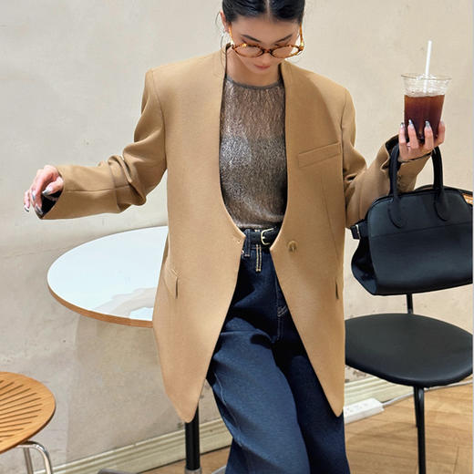 【顺丰包邮】55331 洛诗琳复古宽松设计感U领羊毛西装女160459 商品图2