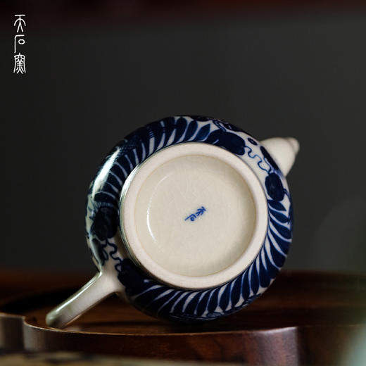 问鼎天石窑白陶泥元青花梨形壶（鱼藻纹） 商品图4