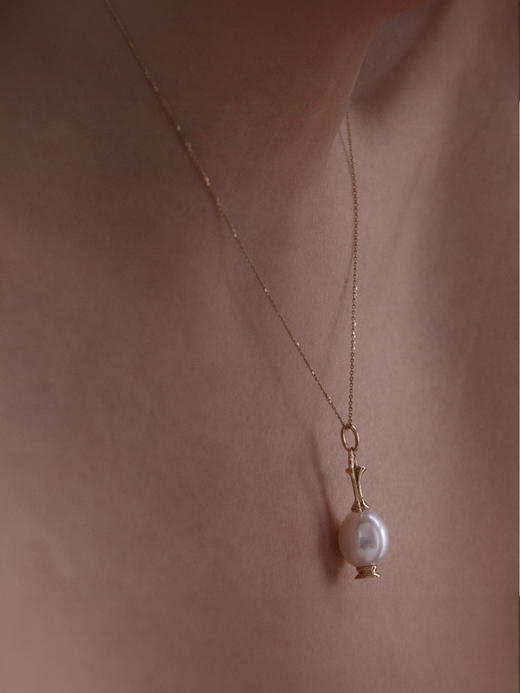 凤冠胡瓶18K金天然淡水珍珠强光珍珠水壶2019新品单颗吊坠子（不含链） 商品图2