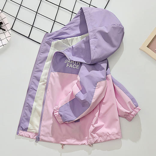 【秋冬撞色冲锋衣外套】儿童冲锋衣童装女童春秋外套，贴合身形 舒适自如 立体裁剪，宝宝洋气拼色上衣开衫运动连帽上衣潮QQ 商品图0