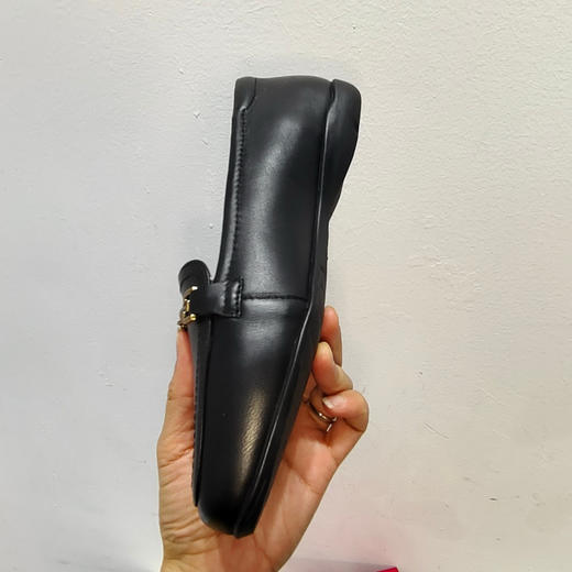 意大利乐福鞋   黑色。白色。  棕色。 商品图1