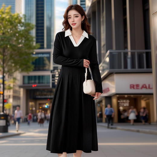 9/8奢姿大码女装2024秋季气质POLO领设计时尚裙子胖妹妹简约连衣裙9943891293 商品图1