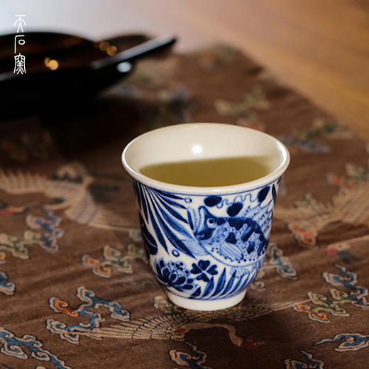 问鼎天石窑白陶泥元青花花神杯（鱼藻纹） 商品图1