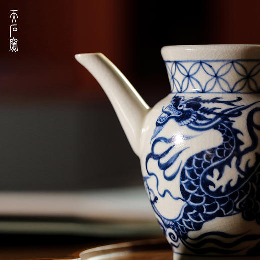 问鼎天石窑白陶泥元青花执壶公杯（龙） 商品图3